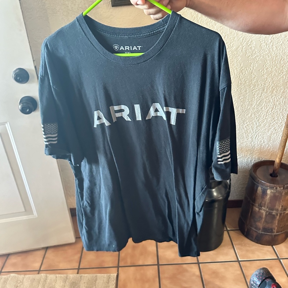 XXL ariat t shirt
